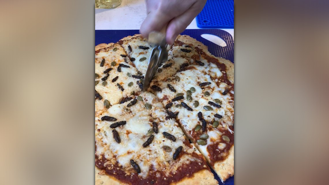 found live insects in pizza